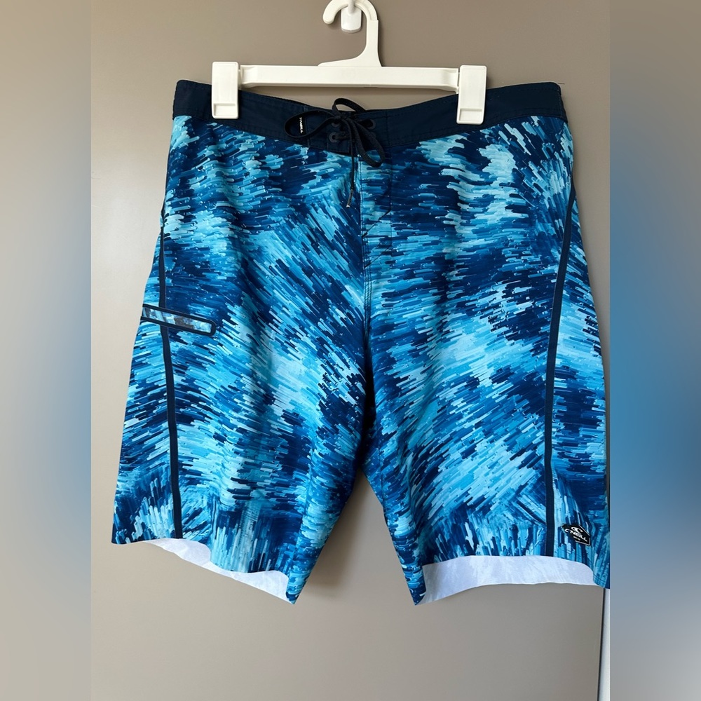 O’Neill Hyperfreak board shorts/bathing suit, no lining, Waist 34, tie front